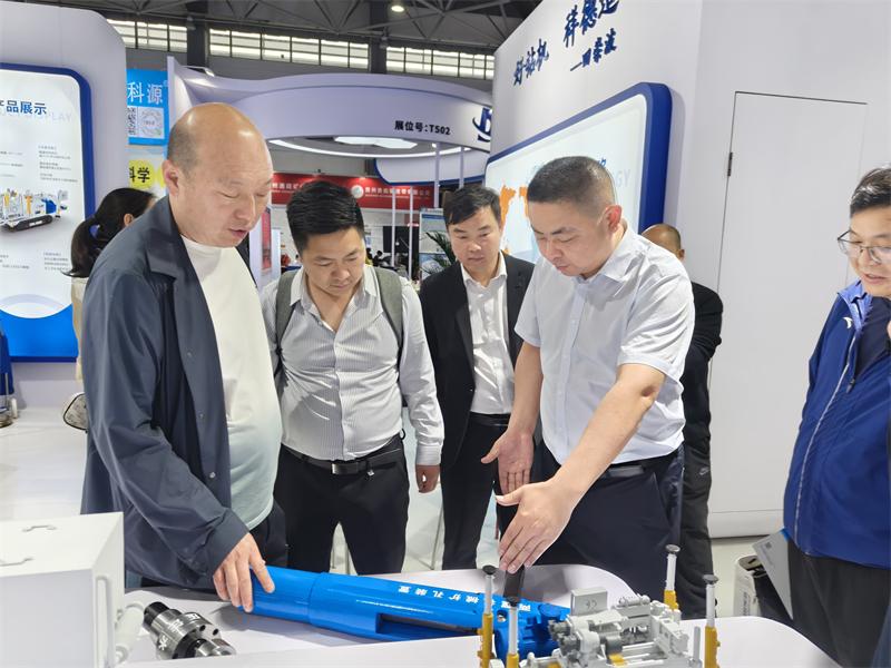 [Exhibition Recap] A Hot Booth, Strong Signings! Xiangde Electromechanical "Lights Up" the Guizhou Energy Expo